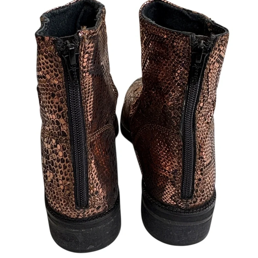 EUC Free People Leather Amarone Cooper Snakeskin Boots Size 7.5